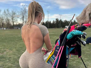 PAIGESPIRANACSEXYFLAUNTSHERHOTBOOTYANDFIGUREINATIGHTBODYSUIT - NUDE STORY