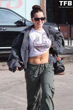 Addison RaeSexy in Addison Rae Sexy Seen Showing Off Her Toned Abs In West Hollywood 