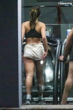 Addison RaeSexy in Addison Rae Sexy Spotted Showing Off Her Hot Butt and Legs at the Gym in Beverly Hills 