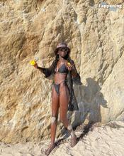 Adut AkechSexy in Adut Akech Sexy and Sensual Photos Collection 