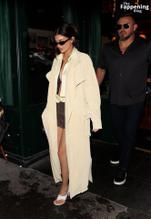 KYLIEJENNERSEXYSPOTTEDSHOWINGOFFHERHOTFIGUREANDLEGSINPARISFASHIONSHOW - NUDE STORY