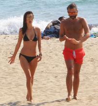 Alessandra AmbrosioSexy in Alessandra Ambrosio Sexy  with her new beau Nicolo Oddi at the beach in Los Angeles