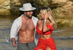 Amber TurnerSexy in Amber Turner And Dan Edgar nude along the beach in Turkey