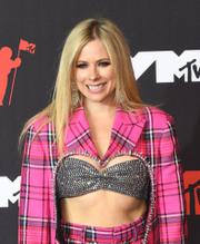 Avril LavigneSexy in Avril Lavigne Sexy Seen at the 2021 MTV Video Music Awards In New York City