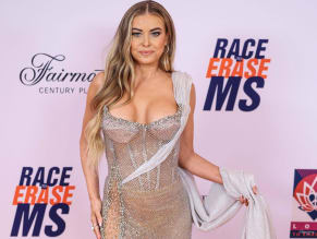 CARMENELECTRASEXYSHOWSOFFHERHOTBOOBSINAGLAMOROUSDRESSATTHE32NDANNUALRACETOERASEMSGALAINLOSANGELES - NUDE STORY