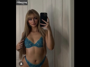  alt="Zclina Sexy in Zclina Sexy Shows Off Her Sultry Body In Various Hot Bikinis And Lingeries"