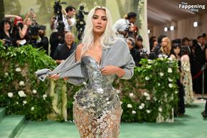 Kim Kardashian WestSexy in Kim Kardashian Stuns With Sexy Display At The Met Gala In Nyc