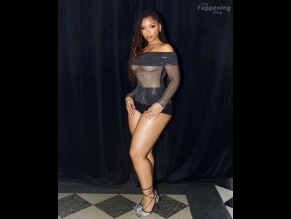 Chloe Bailey Sexy Photos Showing Off Her Hot Underboob And Legs