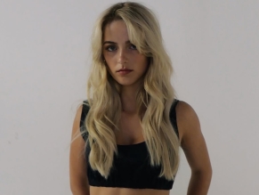 Mckenna Grace Sexy in Crop Top At Hairdresser