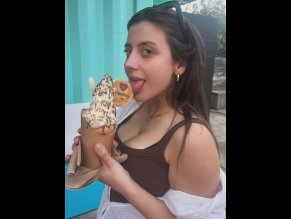 Eleni Modinos Sexy in Instagram