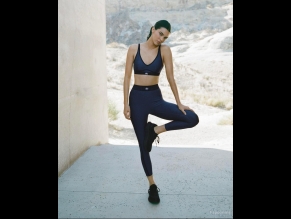 Kendall Jenner Sexy Poses Her Sensational Body In A Photoshoot For Alo Activewear Campaign