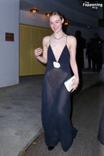 ELLEFANNINGSTUNSINSEXYREVEALINGDRESSAT2024GOLDENGLOBEPARTYINLA - NUDE STORY