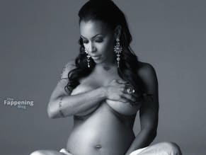 Amina Buddafly Sexy And Topless Photos Collection