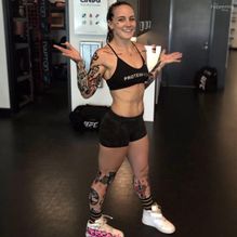  alt="Jessy Jess Sexy in Jessy Jess Sexy And Sportive Photos Showing Off Her Fit Body"