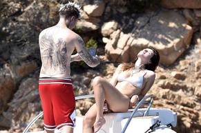 Bella ThorneSexy in Bella Thorne enjoying holidays with her boyfriend Benjamin Mascolo in Sardinia, Italy