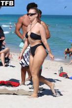 Bianca Elouise Sexy in Bianca Elouise Sexy Seen Flaunting Her Hot Body in A Bikini At The Beach In Miami