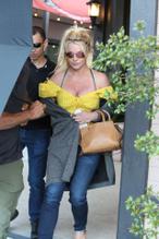 Britney Spears at Vincitore Italian restaurant in Agoura Hills, California on Memorial Day evening