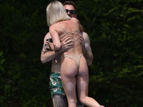 JORGIEPORTERSEXYSEENWITHOLIVERPIOTROWSKISHOWINGOFFHERBEAUTIFULBIKINIBODYINSPAIN - NUDE STORY
