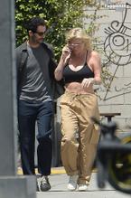 Kesha's Sexy La Kiss With Boyfriend Riccardo Maddalosso