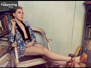 Zosia Mamet Sexy And Hot Photos Collection