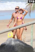 Candice SwanepoelSexy in Candice Swanepoel Sexy Seen Showcasing Her Stunning Model Figure On The Beach in Trancoso 