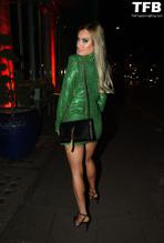 Carla HoweSexy in Carla Howe Sexy Seen Flaunting Her Hot Cleavage And Legs As She Leaves The Fish Restaurant in London 