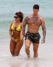 CARLYTAYLORSEXYWITHBOYFRIENDADAMMAXTEDATTHEBEACHWHILEONHOLIDAYINBARBADOS - NUDE STORY