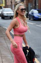 CHRISTINEMCGUINNESSSHOWINGOFFHERAMAZINGFIGUREINTIGHTGYMWEAROUTANDABOUTINCHESHIRE - NUDE STORY