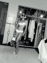  alt="Jennifer Lopez Sexy in Jennifer Lopez Sexy Shows Off Her Hot Boobs In Italy"
