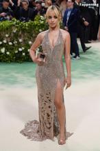 Camila CabelloSexy in Camila Cabello Stuns In Sexy Outfit At The Met Gala In Nyc