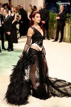 Dua LipaSexy in Dua Lipa Stuns In Sexy Dress At Met Gala In Nyc