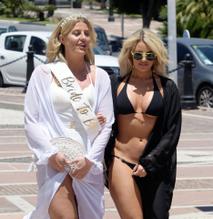 Armstrong topless danielle Danielle Armstrong