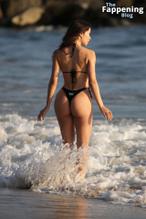 Eleonora BertoliSexy in Eleonora Bertoli Sizzles In Sexy Malibu Beach Photoshoot