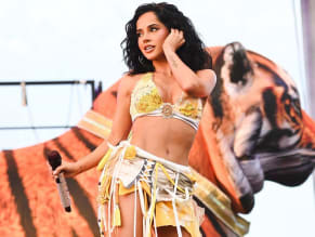 BECKYGSEXYROCKSHERAMAZINGBODYINVARIOUSHOTOUTFITSATCOACHELLAVALLEYMUSICANDARTSFESTIVALININDIO - NUDE STORY