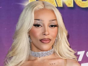 DOJACATSEXYFLAUNTSHERVOLUPTUOUSBOOBSATIHEARTRADIOS1027KIISFMWANGOTANGOINHUNTINGTONBEACH - NUDE STORY