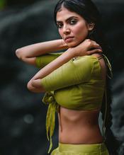 Malavika MohananSexy in Malavika Mohanan Angel Of Nature