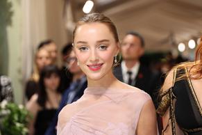 Phoebe DynevorSexy in Phoebe Dynevor The 2024 Met Gala, New York