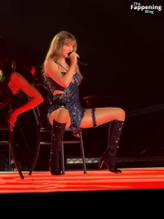 Taylor SwiftSexy in Taylor Swift Shines In Sexy Performance At The Eras Tour In Paris