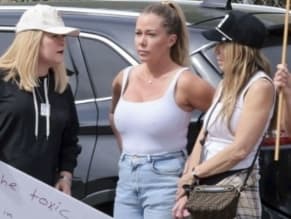 KENDRAWILKINSONSEXYSPOTTEDSHOWINGOFFHERHOTNIPPLESATCALABASASLANDFILLPROTESTAGAINSTMALIBUFIREDUMPING - NUDE STORY