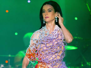  alt="Katy Perry Sexy in Katy Perry Sexy Rocks The Stage As She Performs At Mardi Gras Extravaganza In New Orleans"