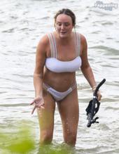 Charlotte CrosbySexy in Charlotte Crosby's Sexy Snorkelling Adventure In Cairns