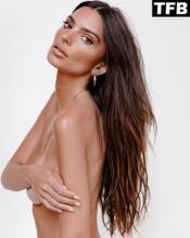 EMILYRATAJKOWSKISEXYPOSESTOPLESSCOVERINGHERTITSWITHHERHANDSINAPROMOSOCIALMEDIAPHOTOSHOOT - NUDE STORY