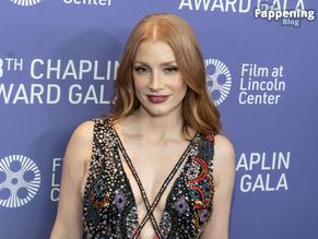 Jessica ChastainSexy in Jessica Chastain Sizzles In Sexy Gown At Chaplin Award Gala