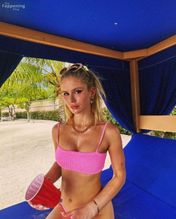 Erin Moriarty Sexy And Hot Photos Collection