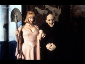 Joan Cusack Sexy Photo