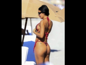 Chantel Jeffries Sexy Spotted Flaunting Her Sizzling Bikini Body At Miami Beach In Florida