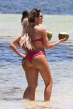 Farrah Abraham enjoying some time off south of the border in Tulum, Mexico with Carissa Rossi (10.04.2019)
