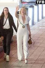 Florence PughSexy in Florence Pugh Sexy Seen Flaunting Her Hot Figure In White At The Wonder Q and A In Los Angeles 