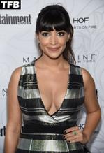 Hannah SimoneSexy in Hannah Simone Sexy Showing Off Her Hot Figure in Various Photos Collection 