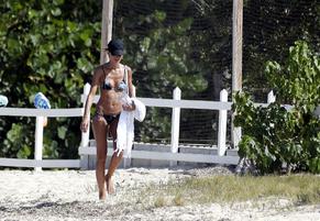 Izabel GoulartSexy in Izabel Goulart Sexy Supermodel Showing off Her Nude Tits On Vacation in St. Barths